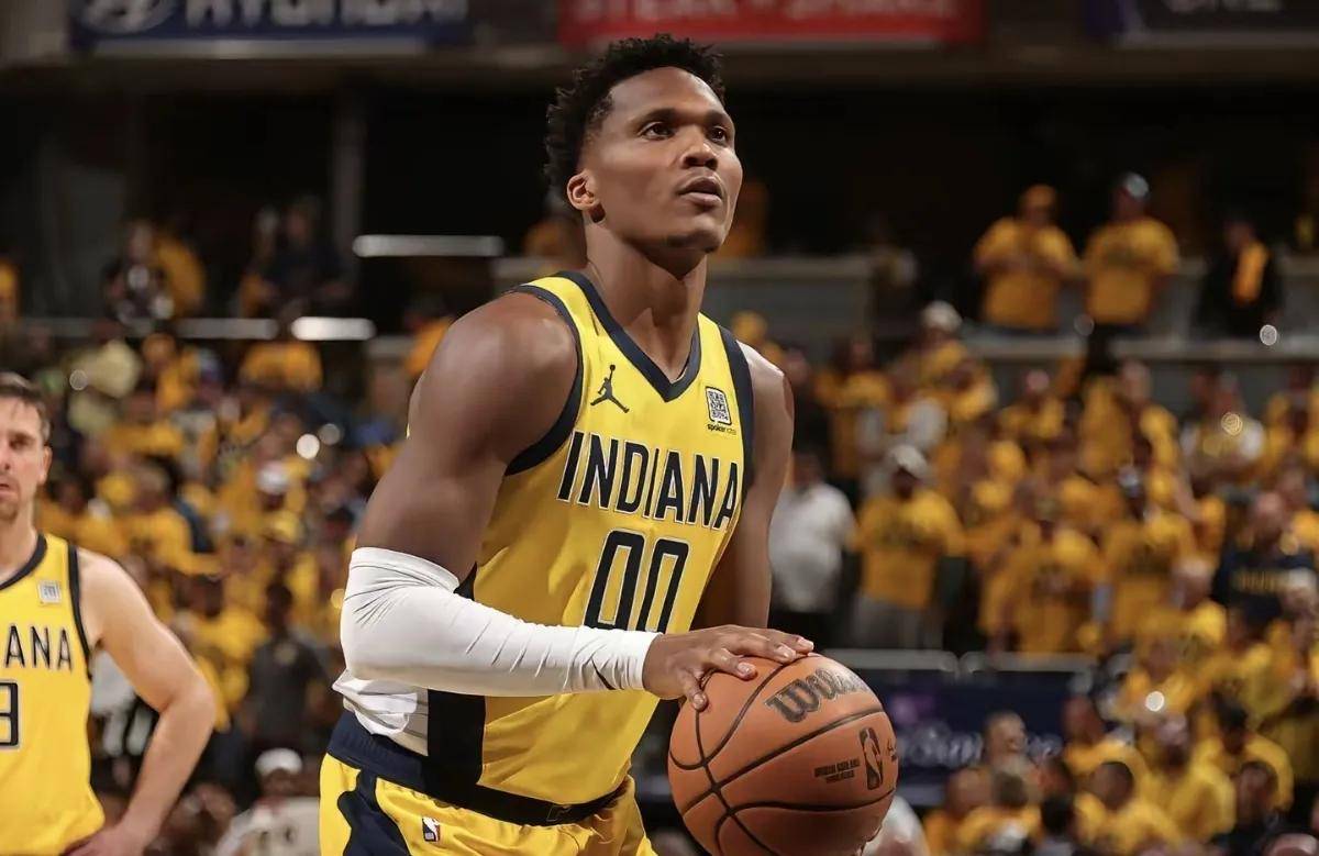 Uzi在利物浦比赛中出色防守，关键助攻引发热议！