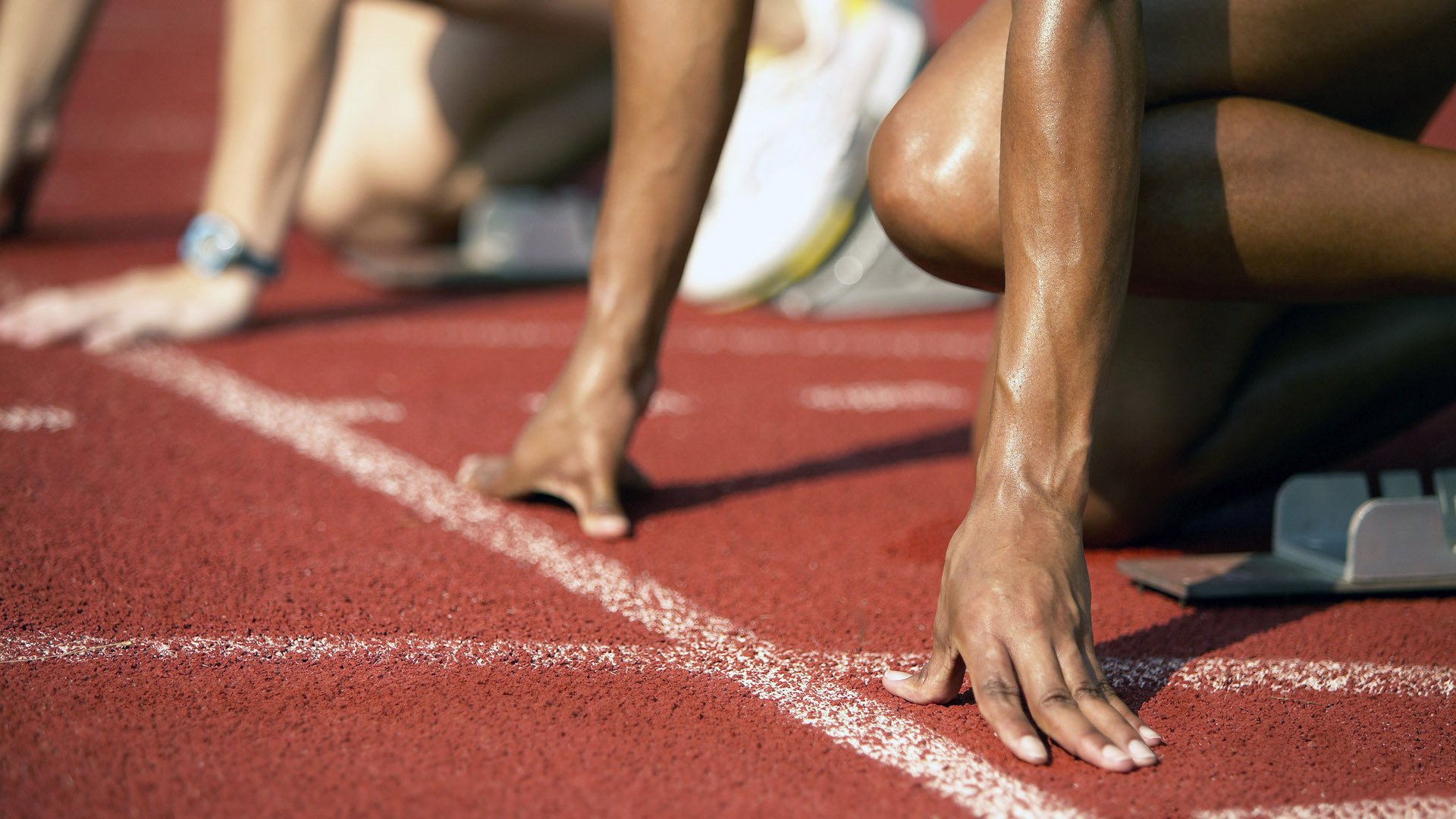 巴特勒爆冷击败澳大利亚队，突破纪录引爆全场！